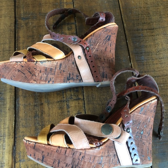 Miss Sixty size 39 wedge shoe - Picture 2 of 6